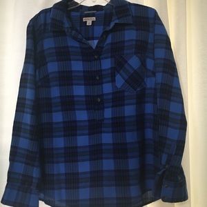 Medina Blue plaid shirt – size large